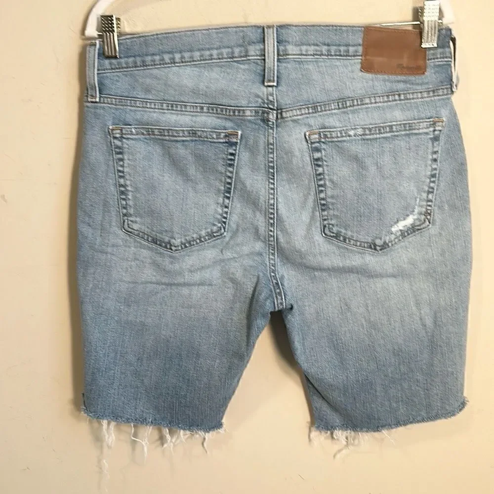 Madewell Denim 9” Women’s Distressed Shorts 31